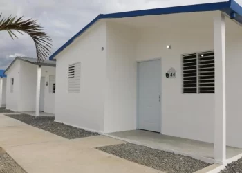 Gobierno Dominicano Impulsa Acceso a Viviendas de Bajo Costo