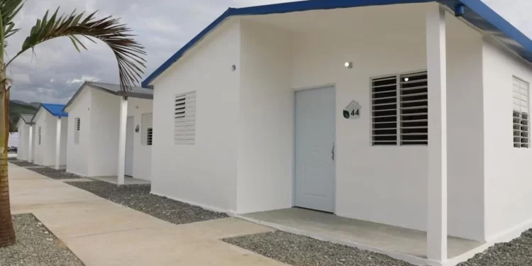 Gobierno Dominicano Impulsa Acceso a Viviendas de Bajo Costo