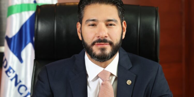 Plan Educativo de SIPEN, Alcanza el Millon de Personas; Francisco Torres